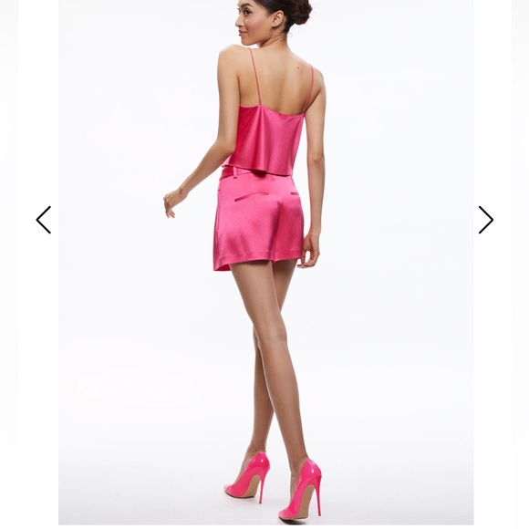 Alice + Olivia Conroy Pleated Shorts in Candy - Picture 3 of 8